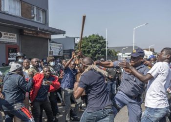 Afrique du Sud : après les violences contre les migrants, le gouvernement retire sa directive sur l’asile